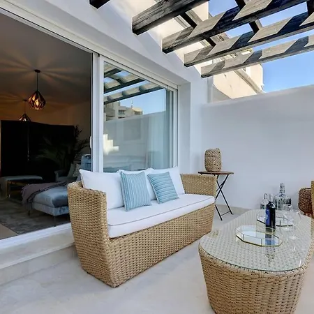 Luxurious 80m² Apartment, Stunning Sea Views - Rio Real Golf, 马尔韦利亚