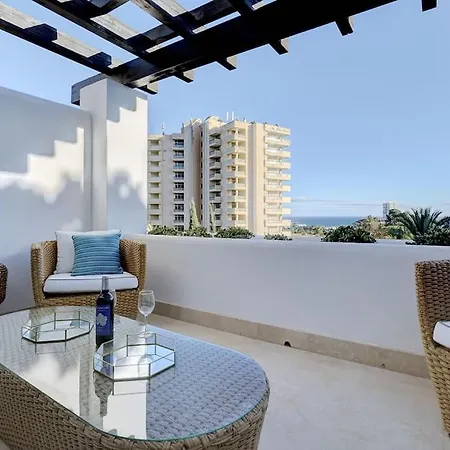 Luxurious 80m² Apartment, Stunning Sea Views - Rio Real Golf, * 马尔韦利亚