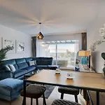 Luxurious 80m² Apartment, Stunning Sea Views - Rio Real Golf, Apartmán