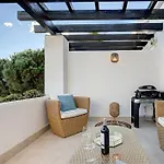 Luxurious 80m² Apartment, Stunning Sea Views - Rio Real Golf, Apartmán Marbella