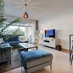 Luxurious 80m² Apartment, Stunning Sea Views - Rio Real Golf, * Marbella