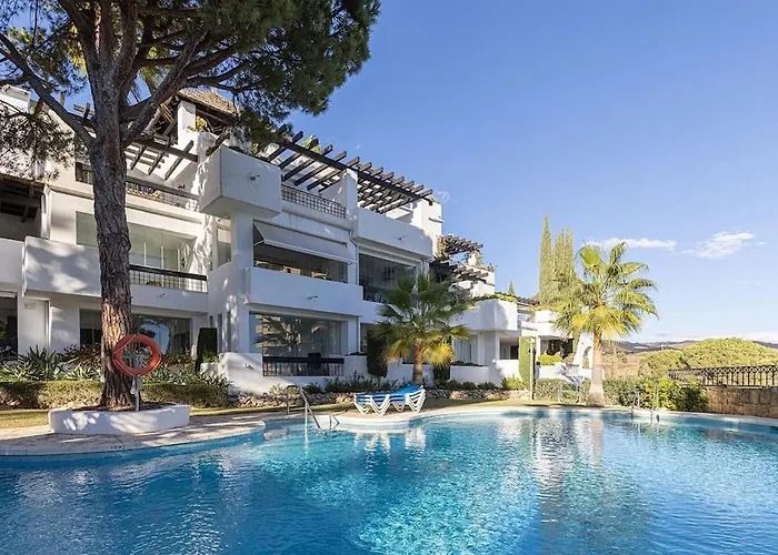 Luxurious 80m² Apartment, Stunning Sea Views - Rio Real Golf, דירה מארבלה