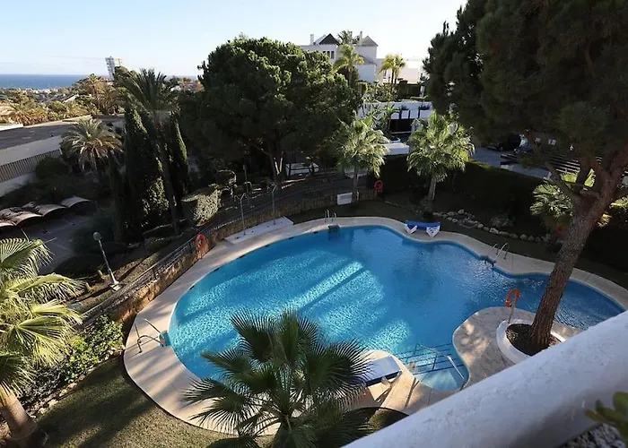 Luxurious 80m² Apartment, Stunning Sea Views - Rio Real Golf, דירה *