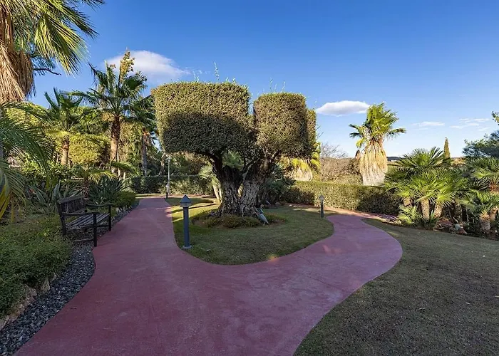 Luxurious 80m² Apartment, Stunning Sea Views - Rio Real Golf, Apartmán Marbella